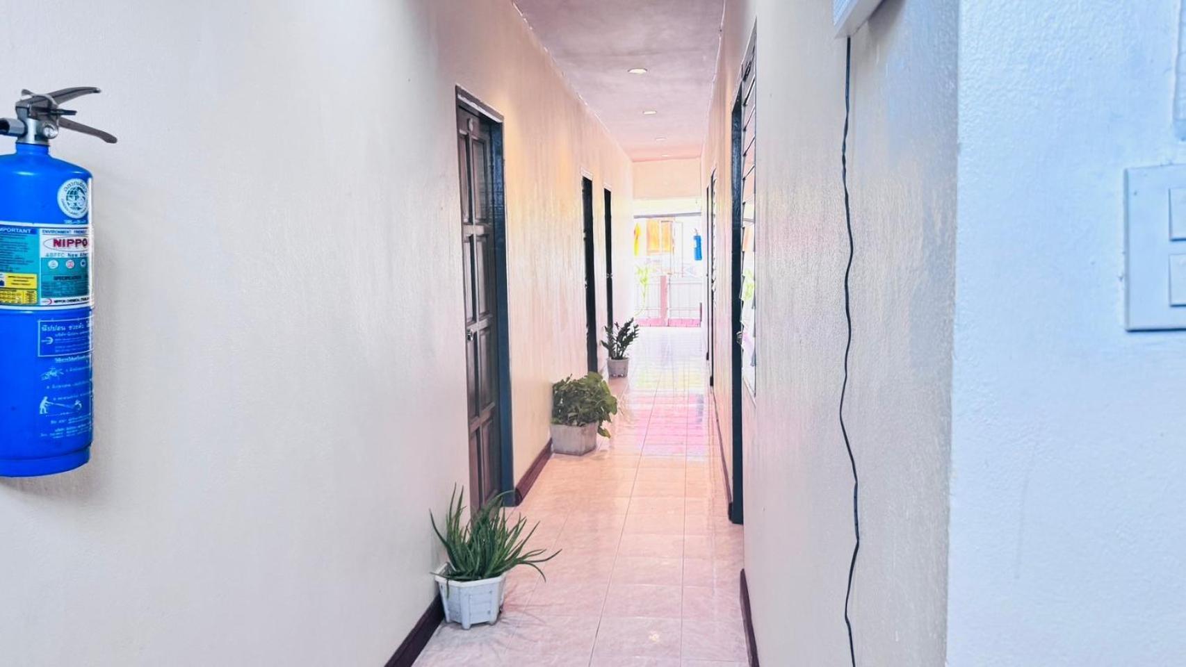 Stay At Moon Hostel هاد رين المظهر الخارجي الصورة