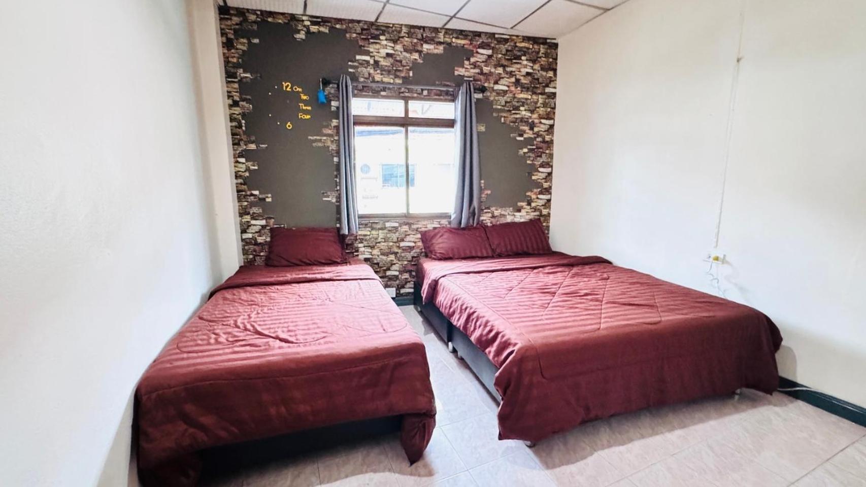 Stay At Moon Hostel هاد رين المظهر الخارجي الصورة