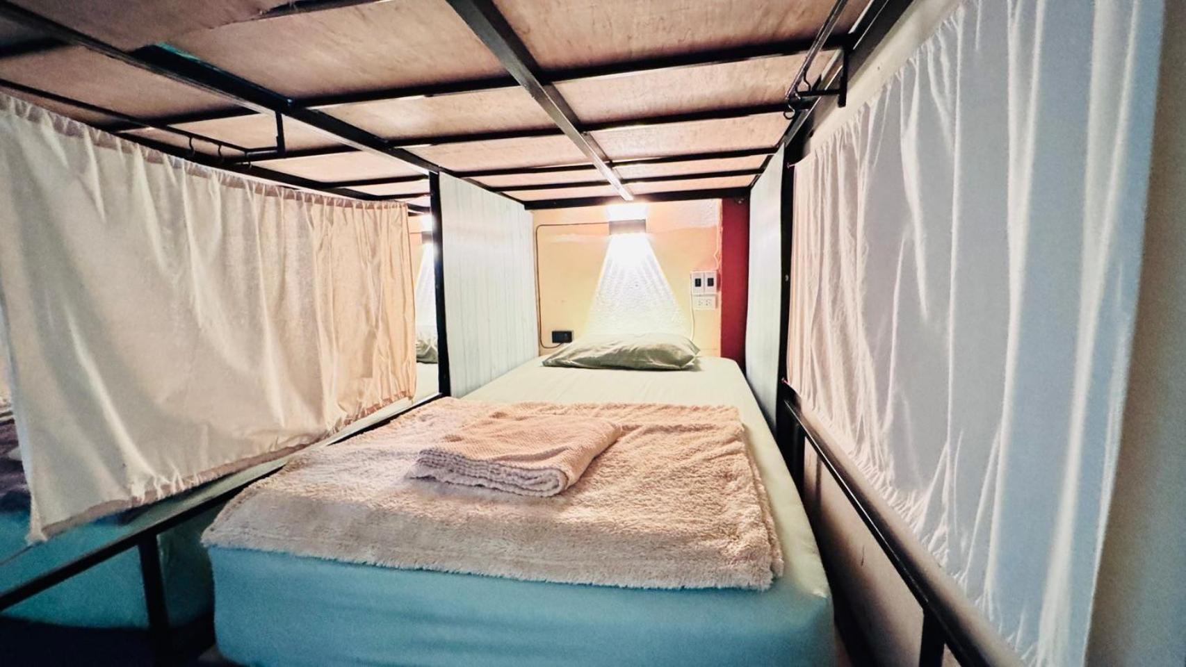 Stay At Moon Hostel هاد رين المظهر الخارجي الصورة