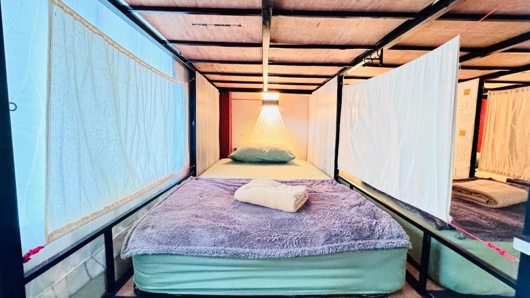 Stay At Moon Hostel هاد رين المظهر الخارجي الصورة