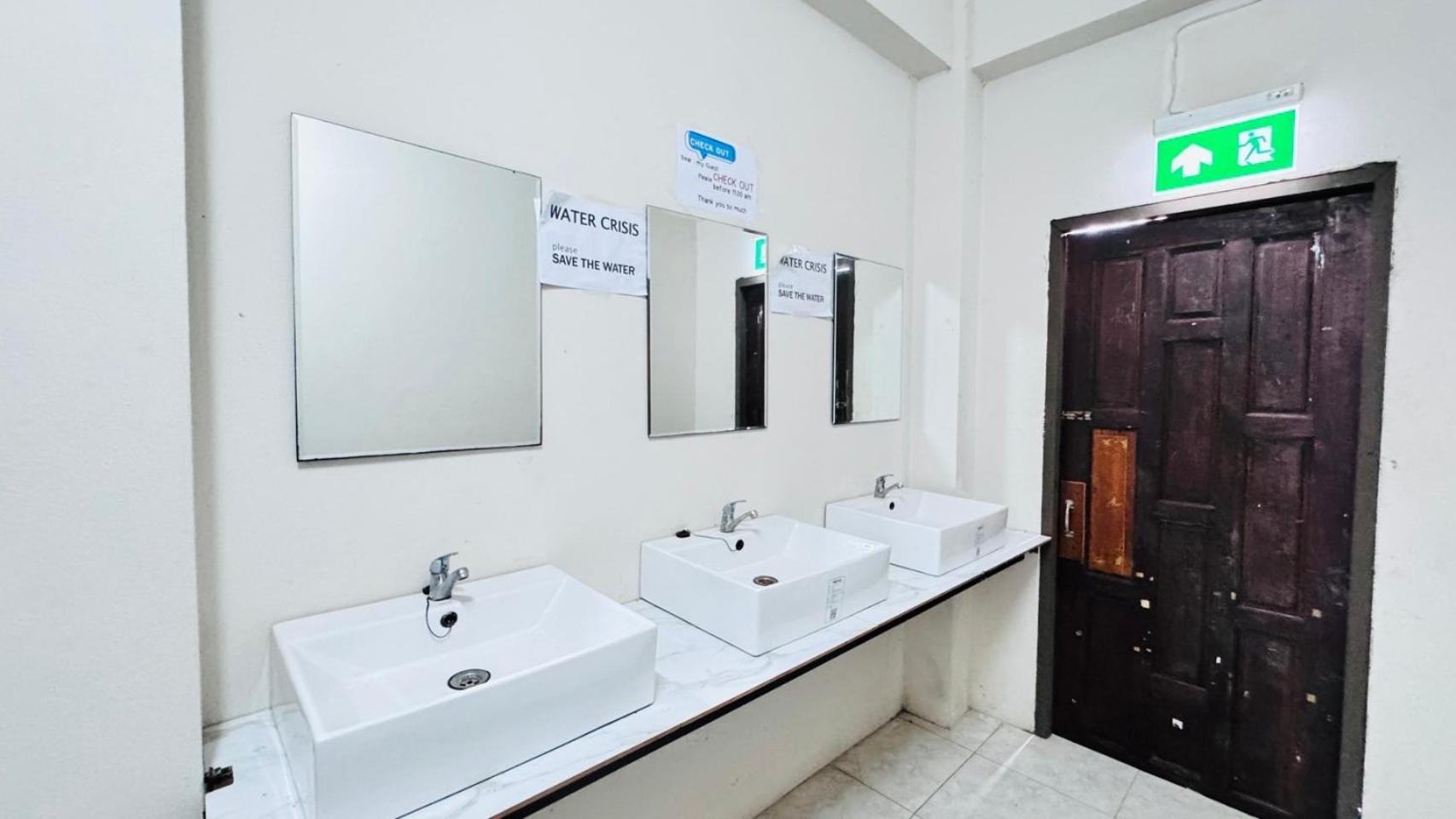 Stay At Moon Hostel هاد رين المظهر الخارجي الصورة